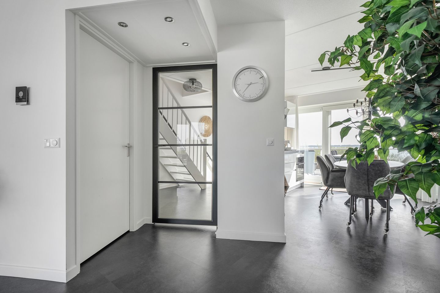 Photo 19 of Veneweg 290-001