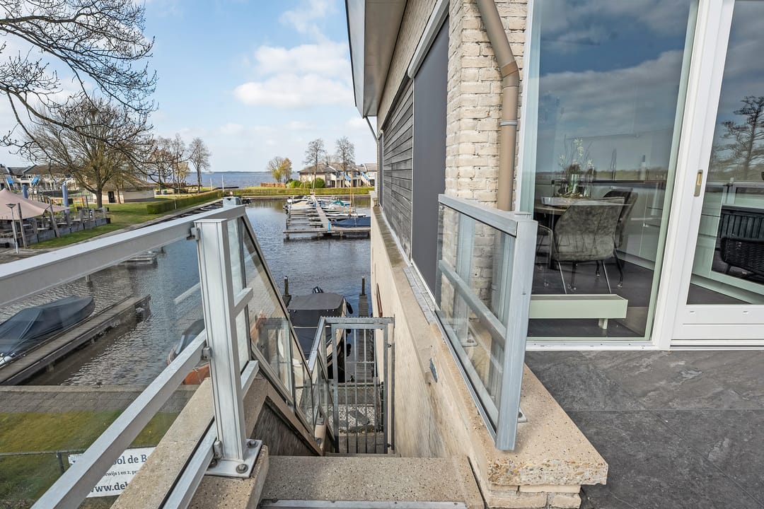 Photo 46 of Veneweg 290-001