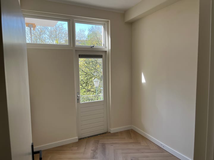 Foto 12 van Burgemeester van Roijensingel 24-A