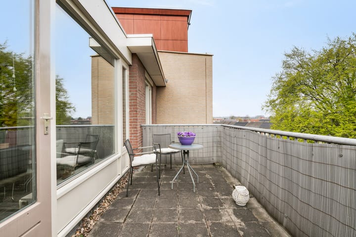 Foto 14 van Veldhovenring 34-H