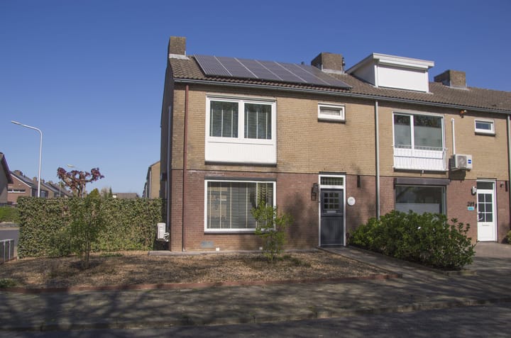 Foto 27 van Einsteinstraat 199