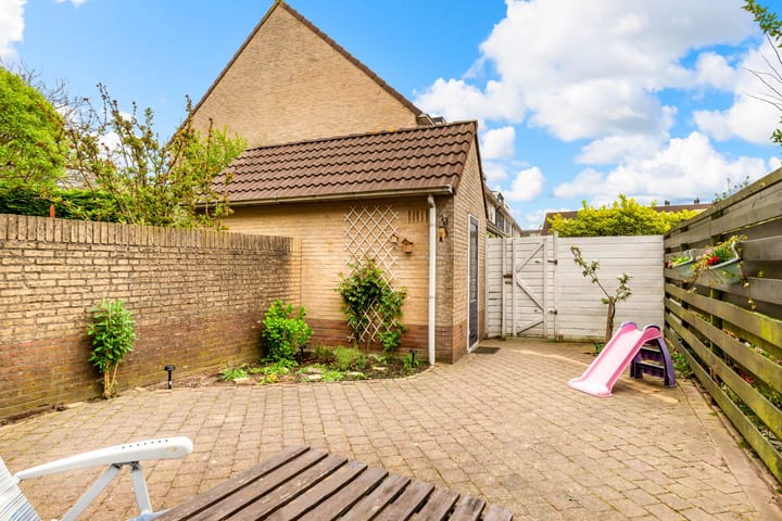 Foto 25 van Floraronde 282