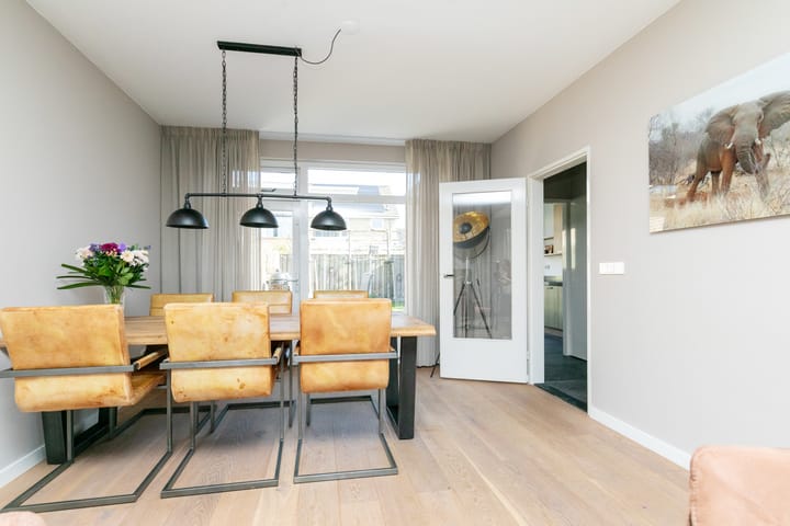 Foto 15 van Molenstraat 33