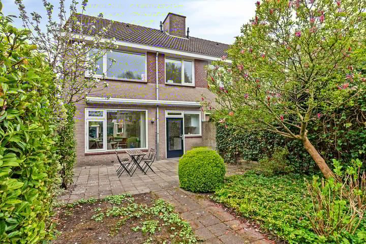 Photo 22 of Meindert Hobbemastraat 4