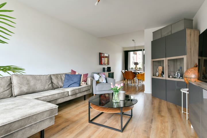 Foto 2 van Robert Scottstraat 52-2