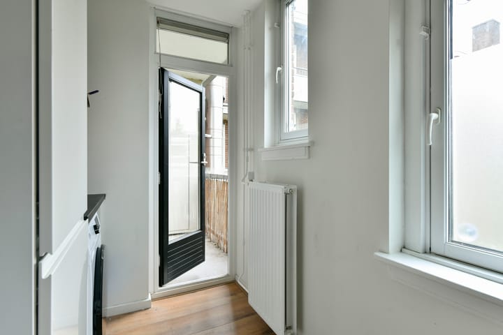 Foto 15 van Robert Scottstraat 52-2