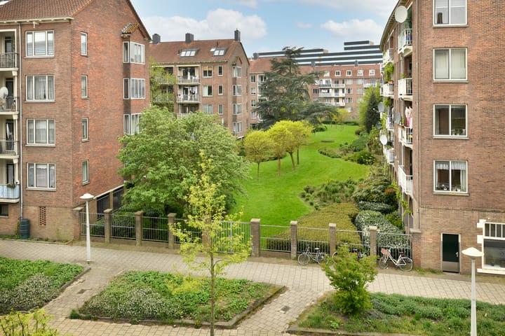 Foto 21 van Robert Scottstraat 52-2