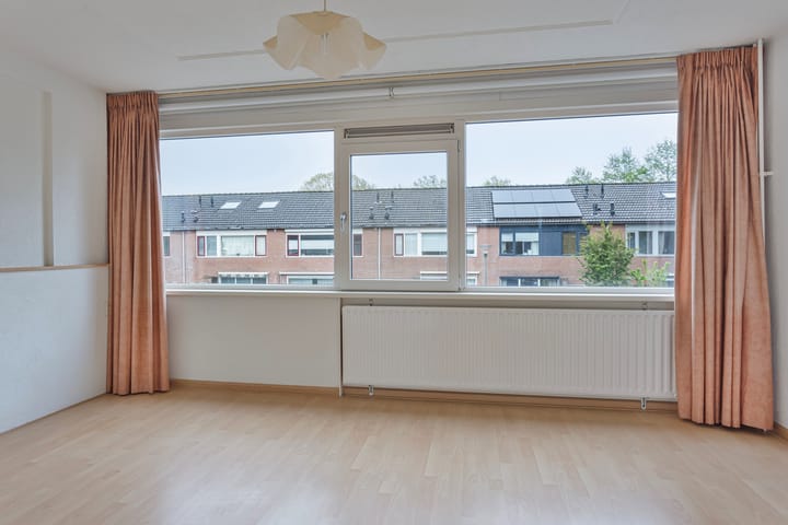 Foto 13 van Valeriaanlaan 54