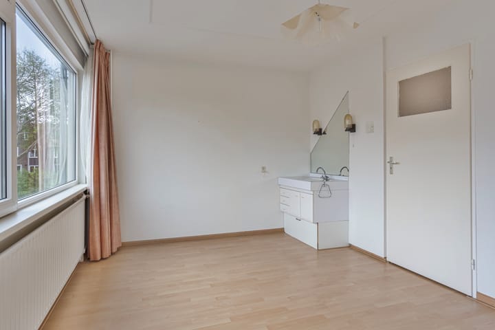 Foto 14 van Valeriaanlaan 54