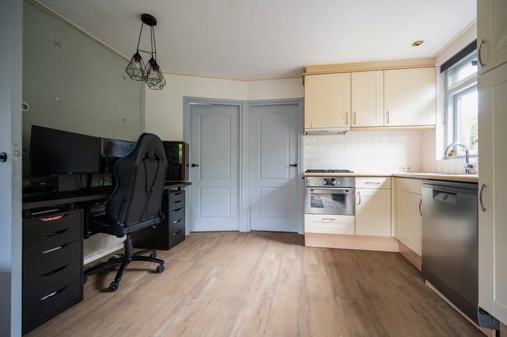 Foto 18 van Rodeschuurderwegje 11-13