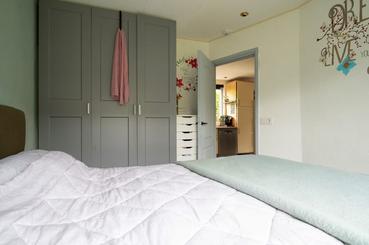 Foto 23 van Rodeschuurderwegje 11-13