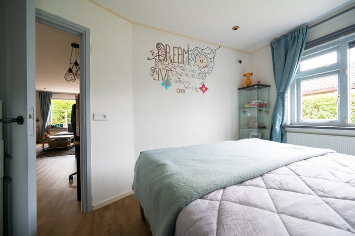 Foto 24 van Rodeschuurderwegje 11-13