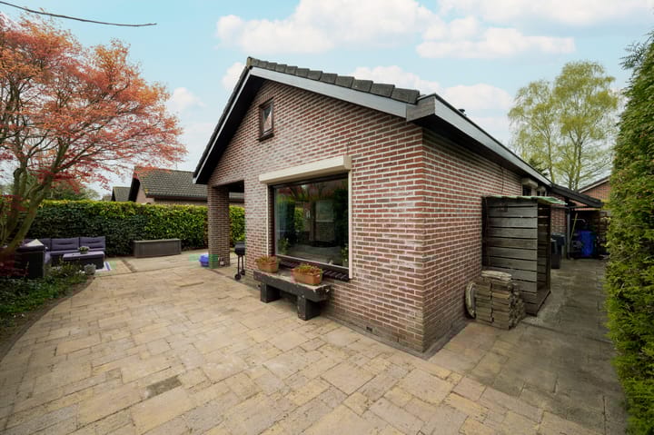 Foto 30 van Rodeschuurderwegje 11-13