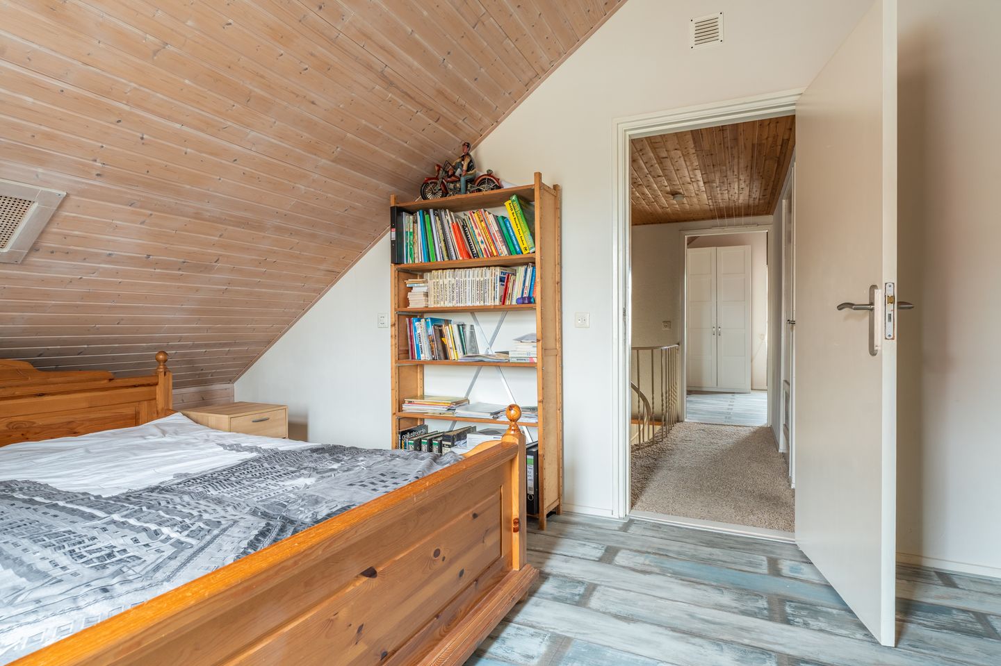 Foto 34 van Heresstraat 7