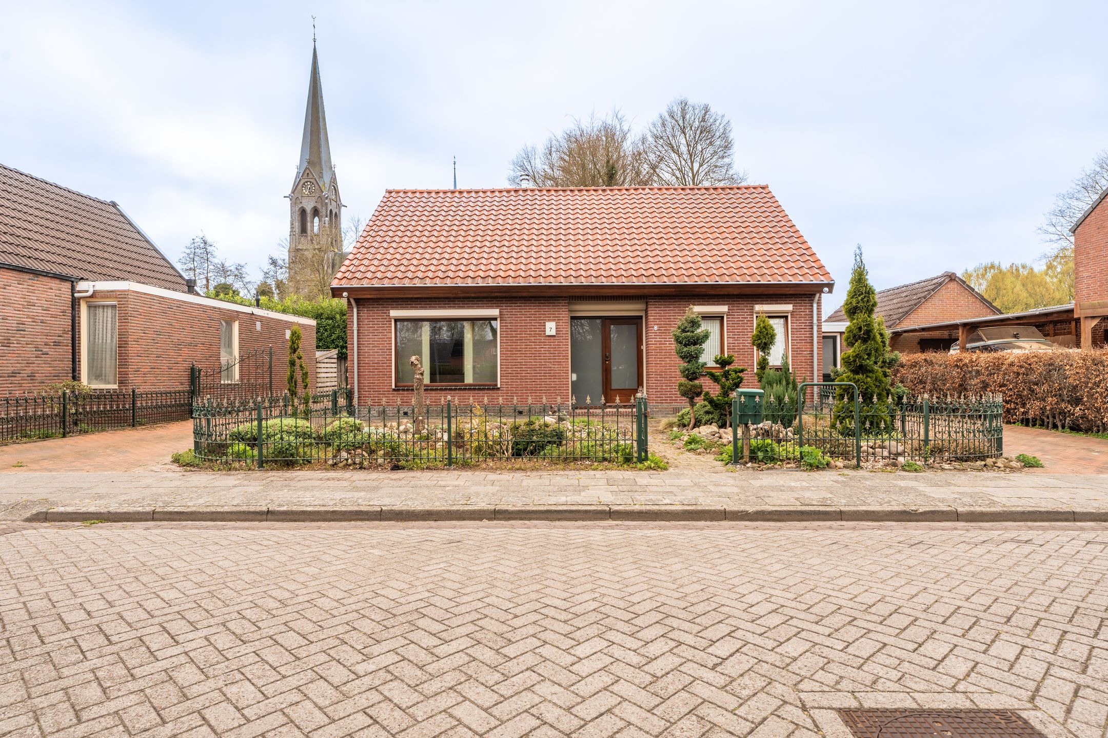 Foto 45 van Heresstraat 7