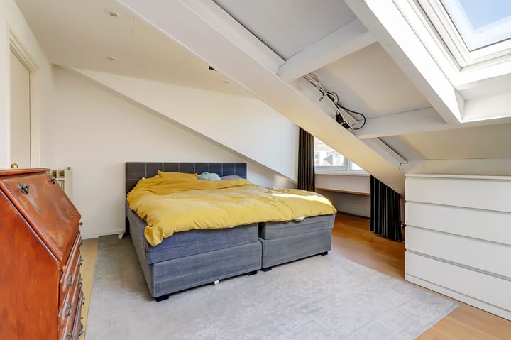 Photo 32 of Spoorstraat 49-D