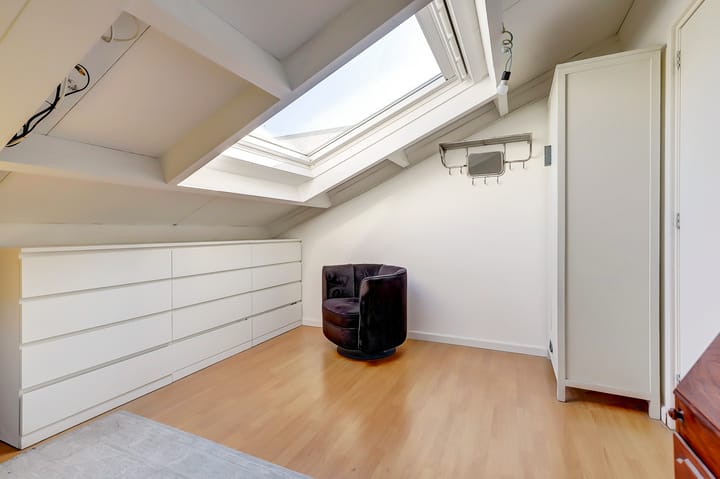 Photo 35 of Spoorstraat 49-D