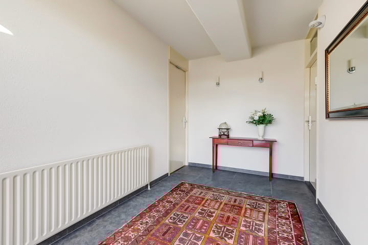 Photo 41 of Spoorstraat 49-D