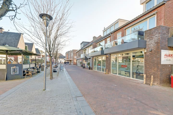 Photo 53 of Spoorstraat 49-D