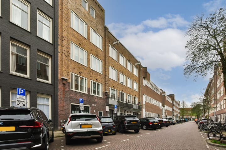 Foto 2 van Jan van Riebeekstraat 9-1