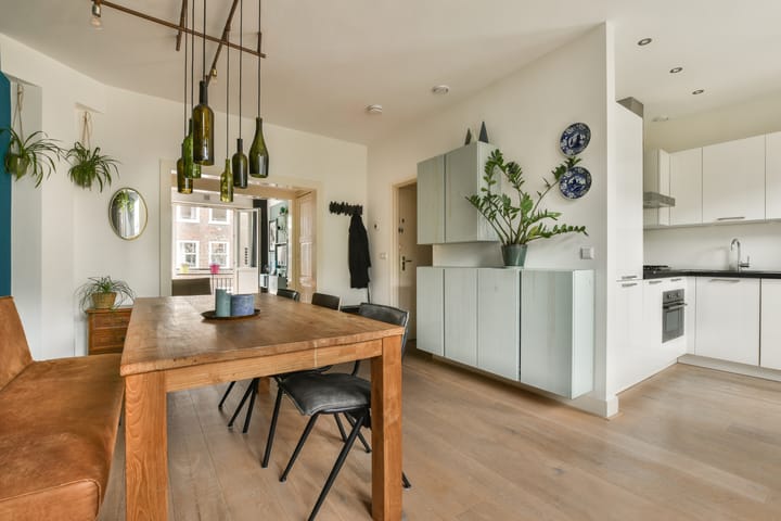 Foto 4 van Jan van Riebeekstraat 9-1