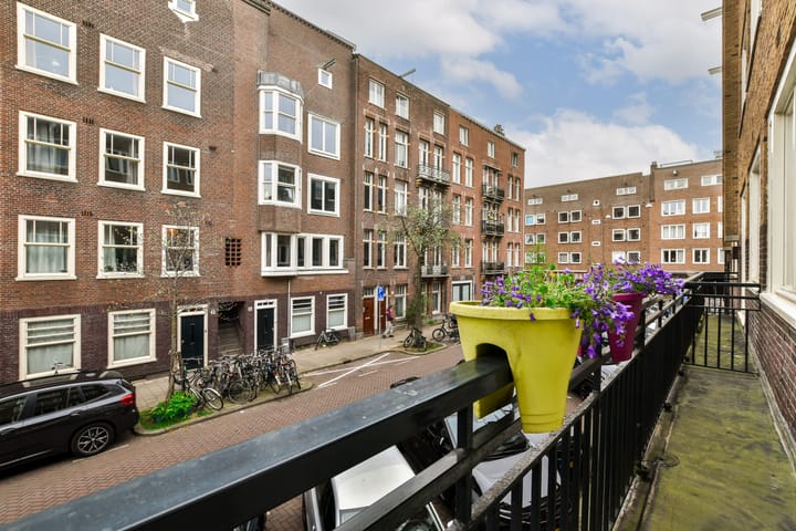 Foto 12 van Jan van Riebeekstraat 9-1