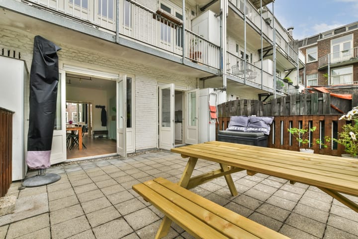 Foto 19 van Jan van Riebeekstraat 9-1