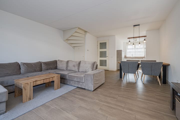 Photo 3 of Abe Bonnemastraat 104