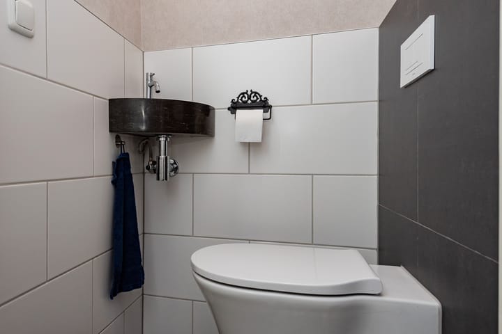 Photo 10 of Herbert van Puttenweg 27