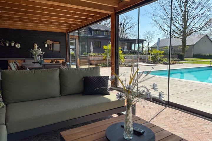 Photo 81 of Rustenburgstraat 6-B