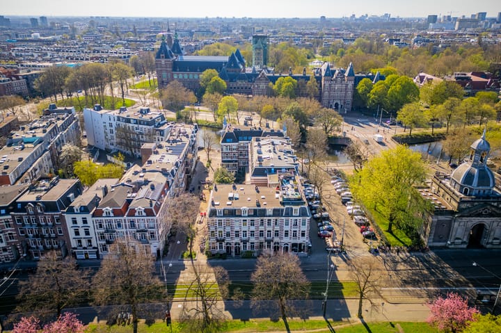 Photo 36 of Sarphatistraat 528