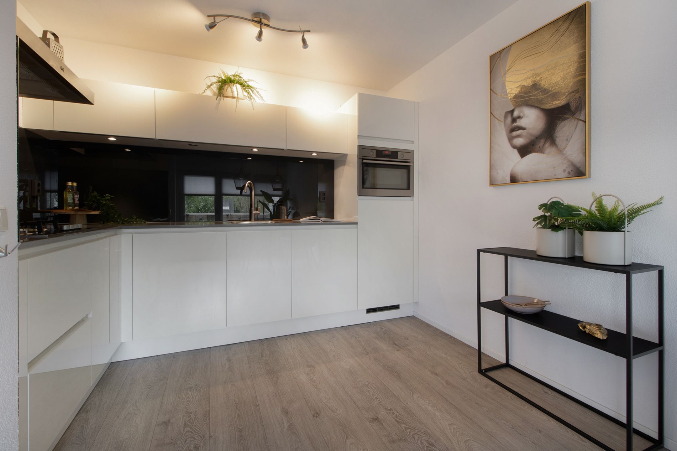 Photo 21 of Haenenburgh 9