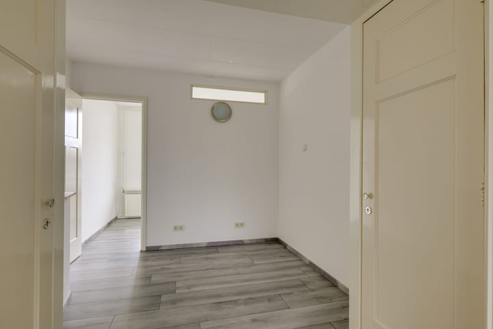 Foto 19 van Burgemeester Elsenlaan 117