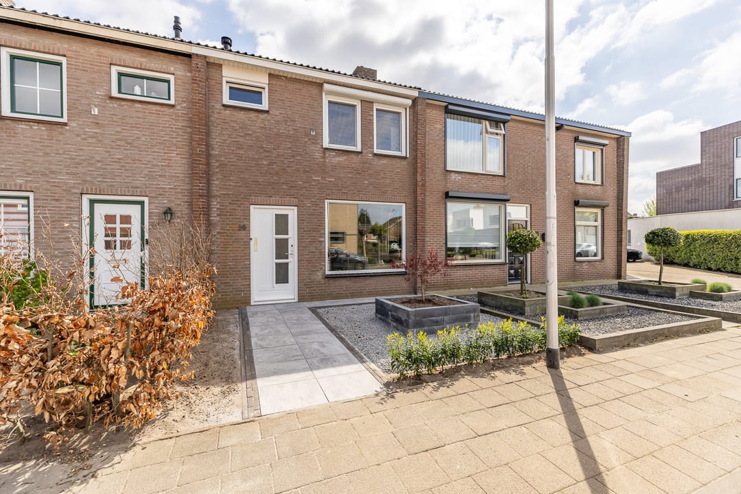 Photo 1 of Dennenlaan 19