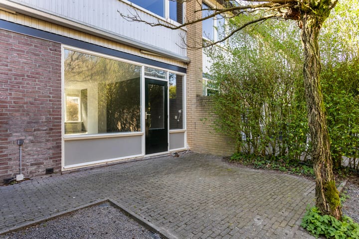 Foto 9 van Rechterenstraat 84