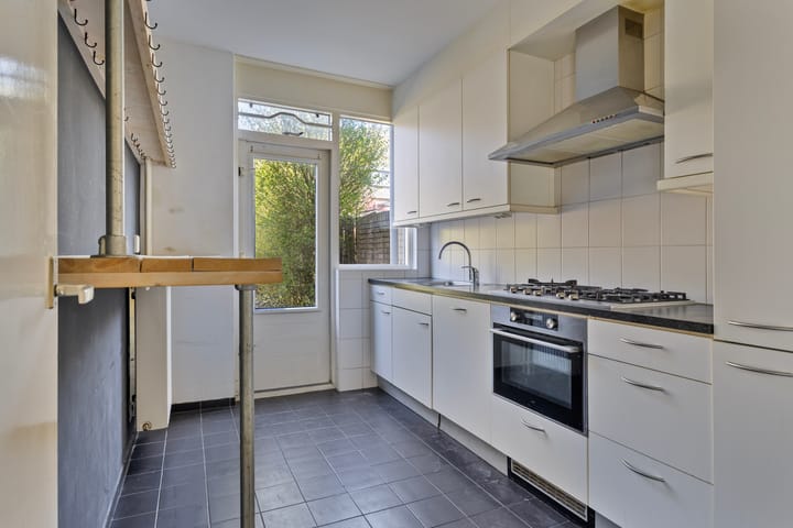 Foto 15 van Rechterenstraat 84