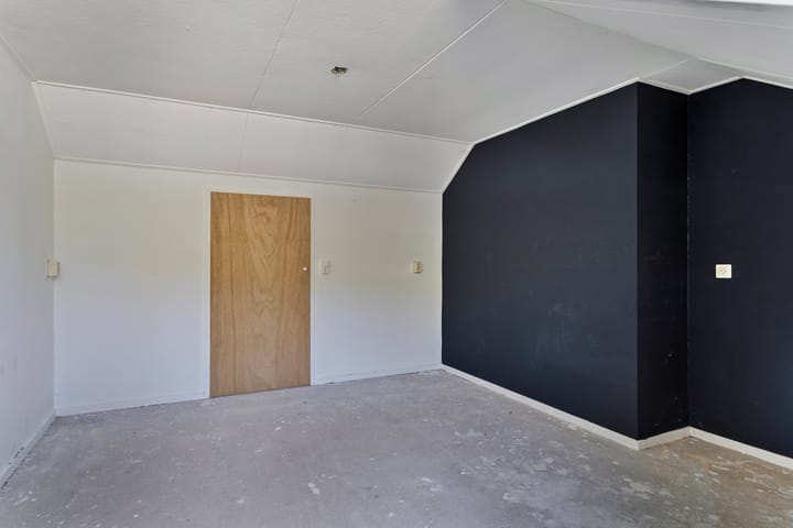 Foto 32 van Rechterenstraat 84