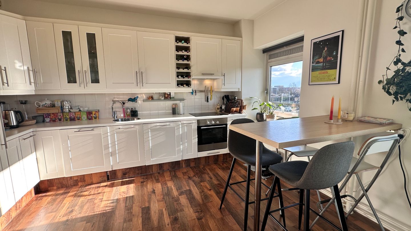 Foto 10 van Van Weerden Poelmanlaan 12