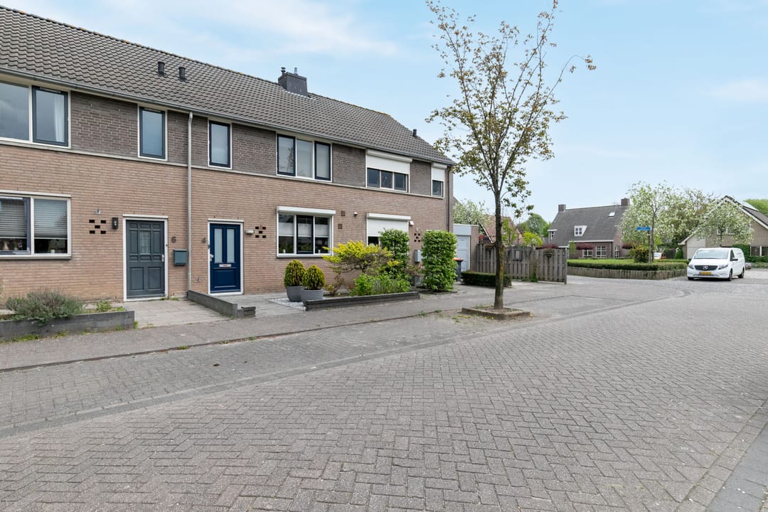 Photo 8 of Anton van Duinkerkenstraat 4