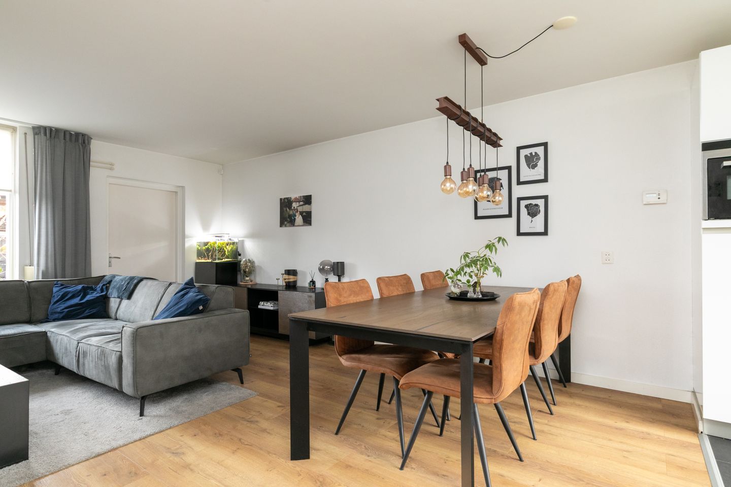 Photo 10 of Anton van Duinkerkenstraat 4