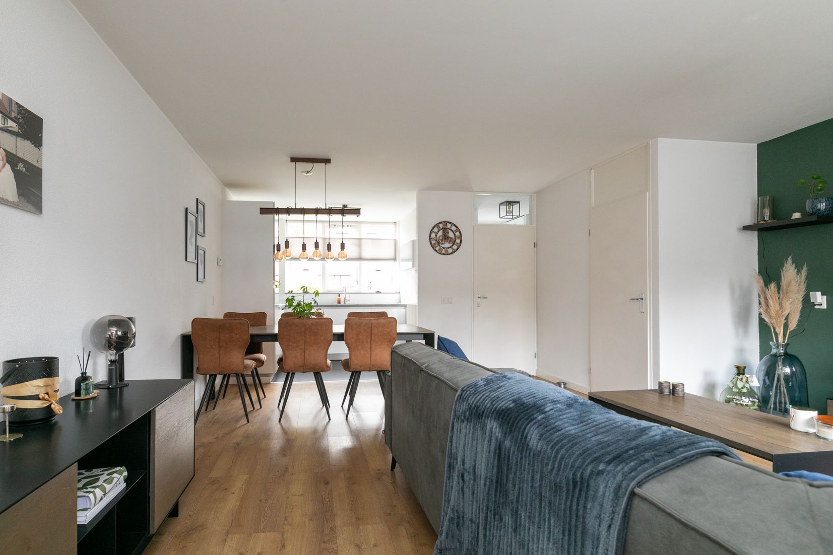 Photo 12 of Anton van Duinkerkenstraat 4