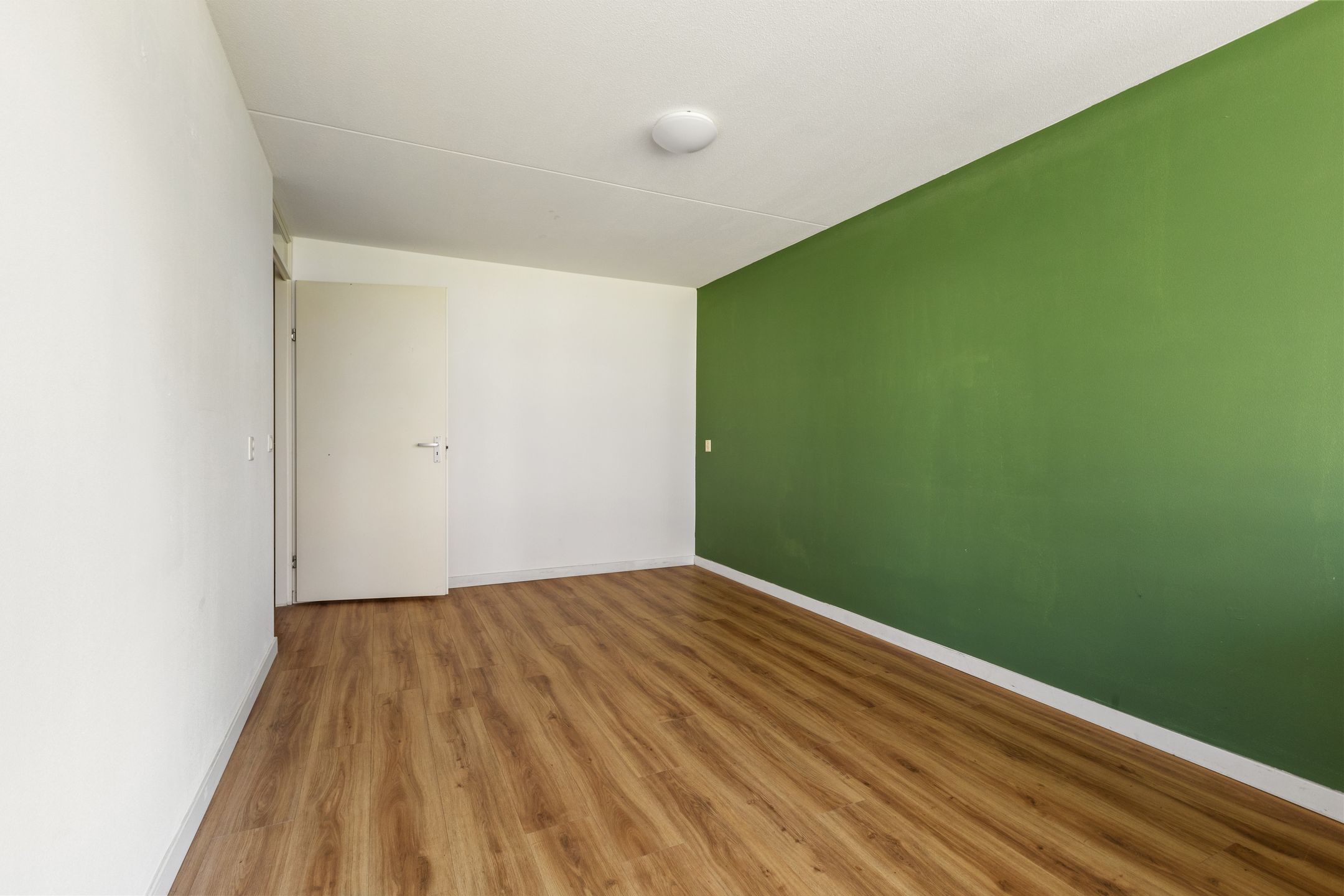 Foto 15 van Valkenaerhof 59