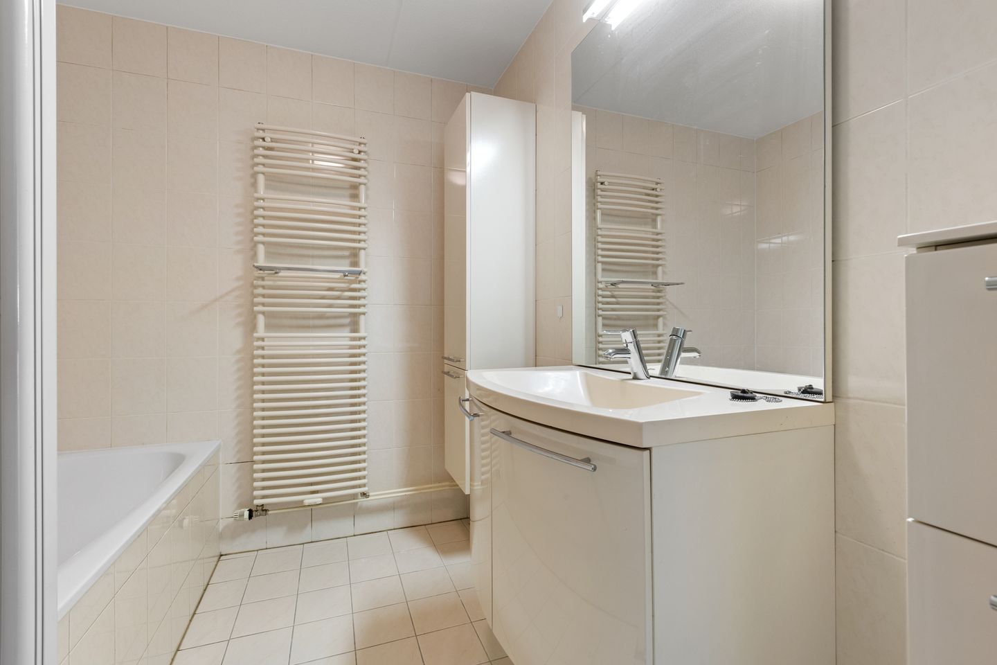 Foto 19 van Valkenaerhof 59