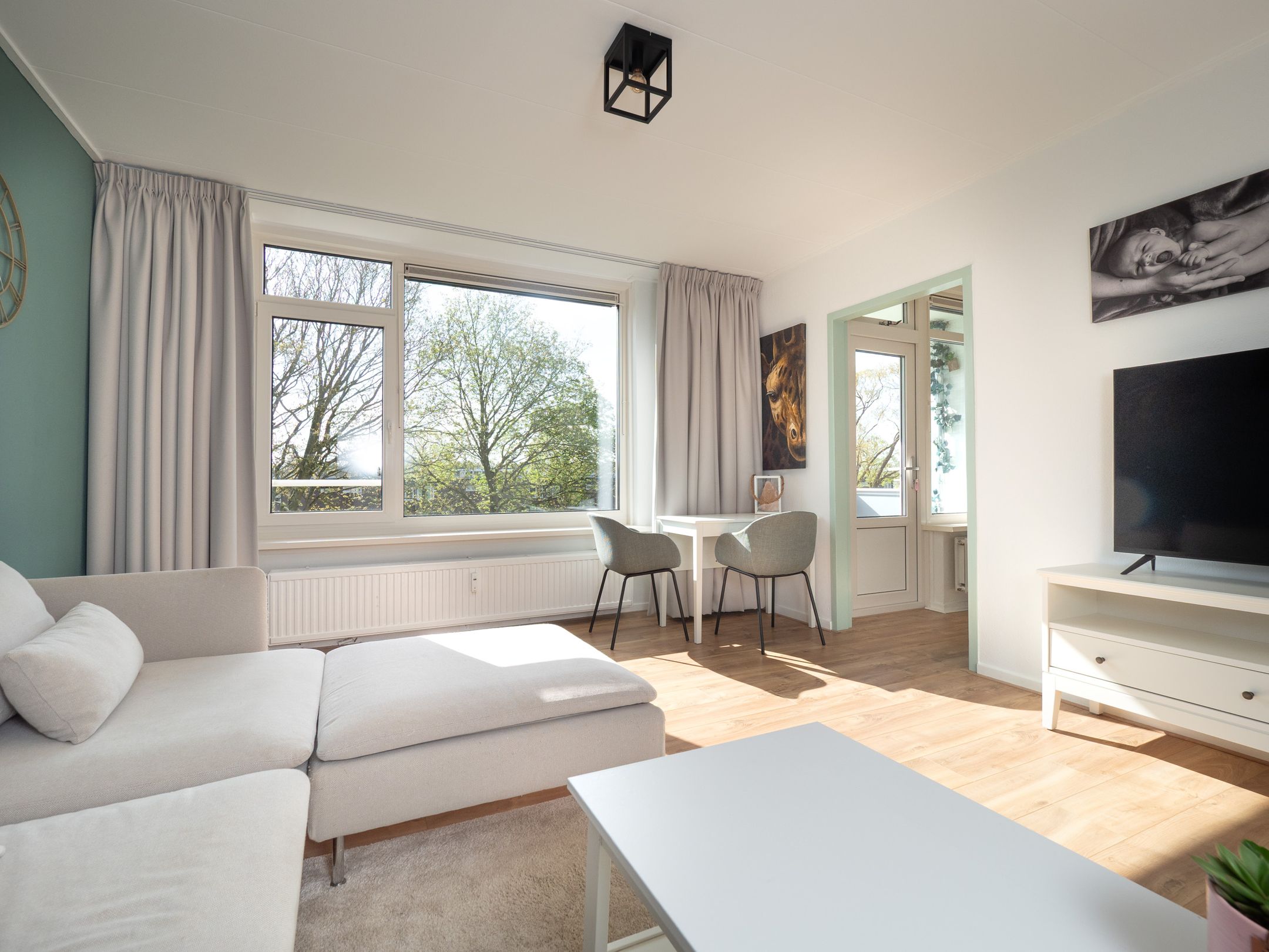 Foto 3 van Domela Nieuwenhuisstraat 31