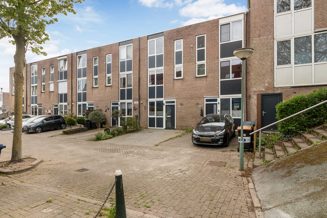 Photo 2 of Suze Groeneweg-erf 290