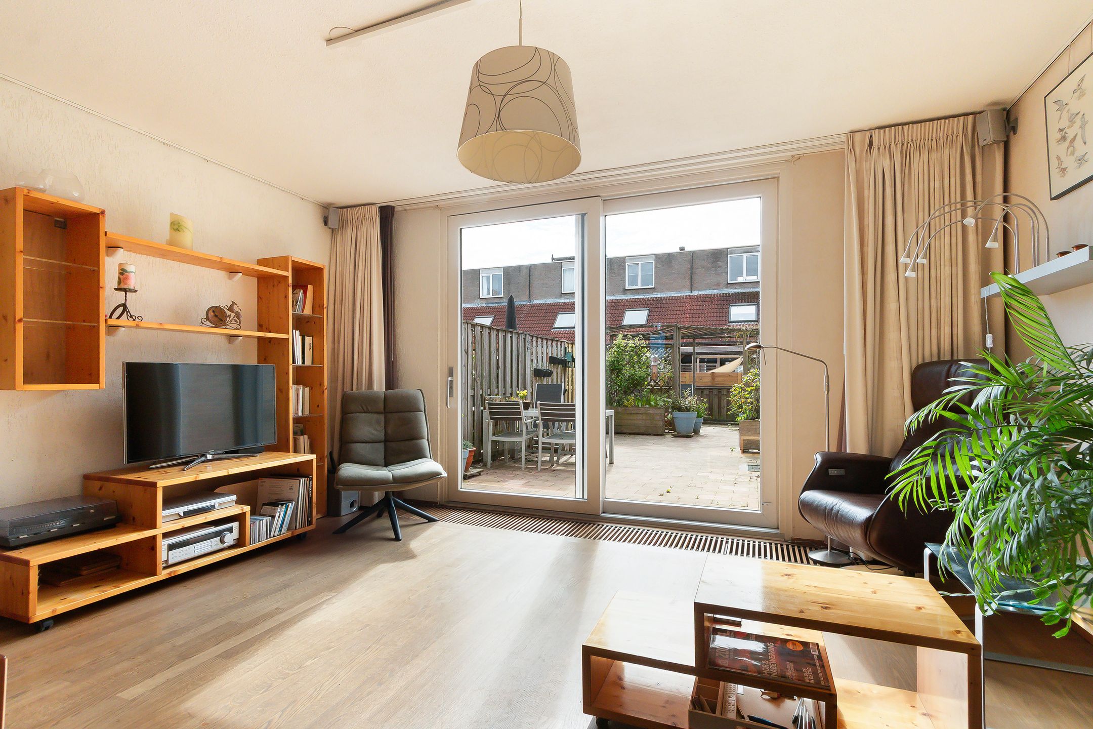 Photo 12 of Suze Groeneweg-erf 290