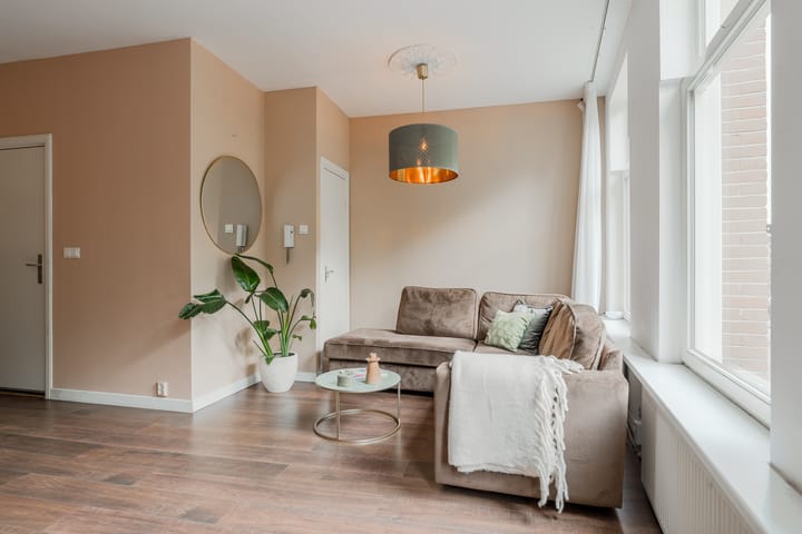 Foto 8 van Kastanjeplein 4-1