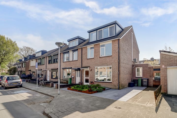 Bisschop Hoensbroeckstraat 115