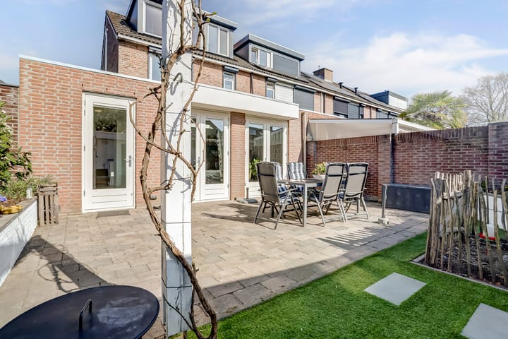 Foto 27 van Bisschop Hoensbroeckstraat 115