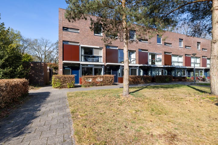 Photo 2 of Valtherlaan 204